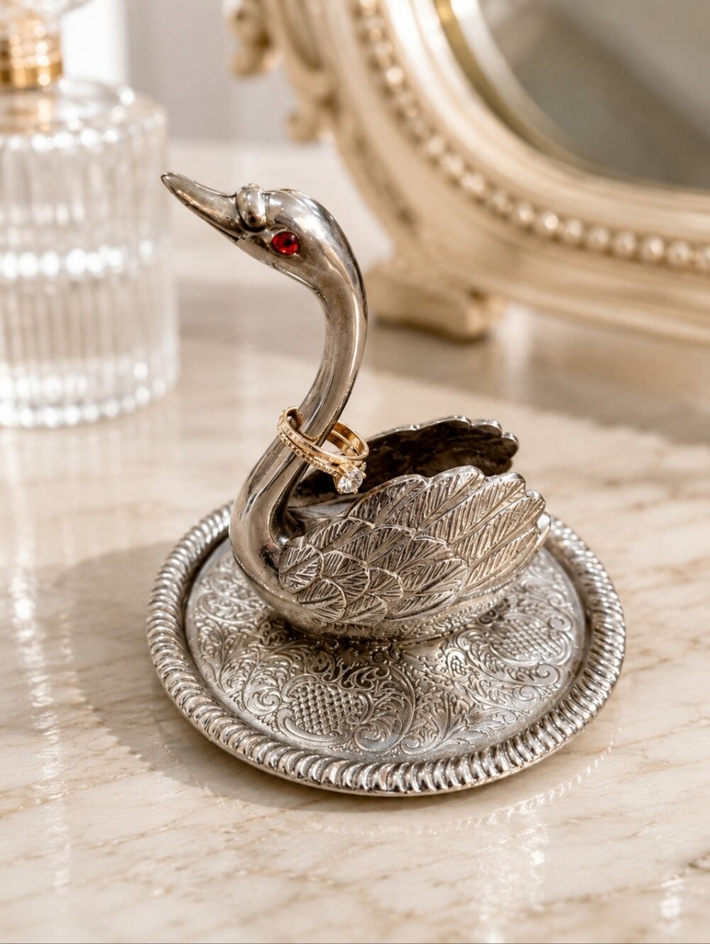 Vintage Hong Kong Silver Plate Swan Ring Holder Red Crystal Eyes Vanity Dish